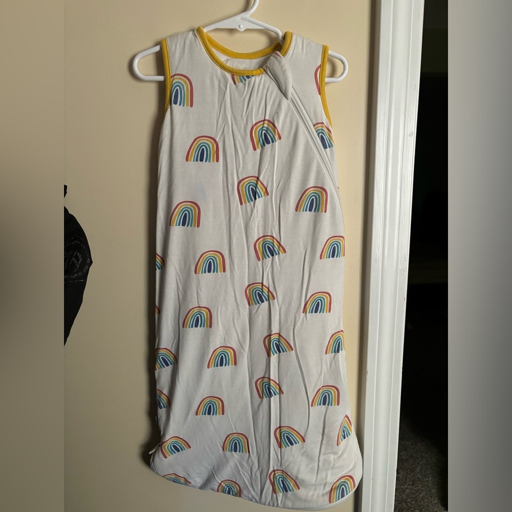 Kyte baby pineapple rainbow 1.0 small sleepbag